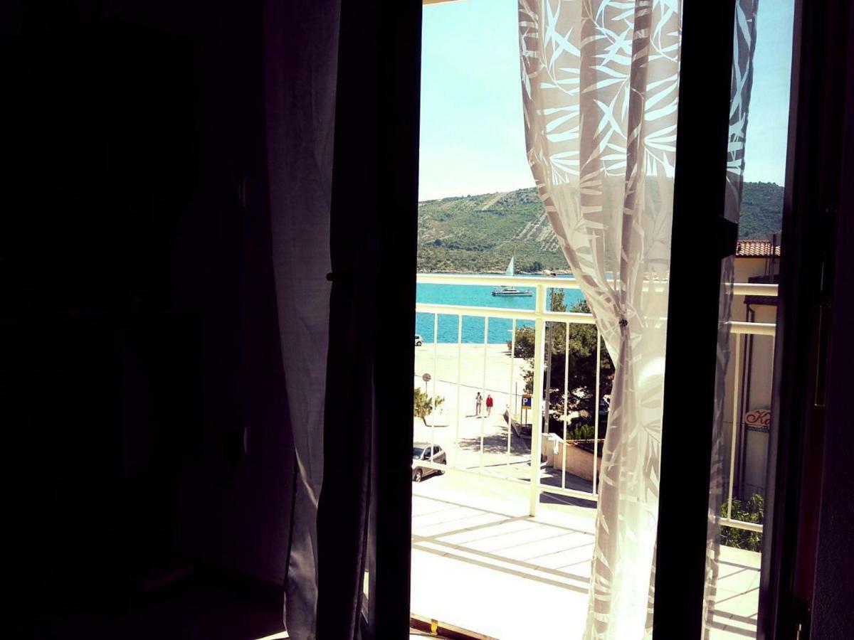 Apartment By The Beach プリモシュテン エクステリア 写真